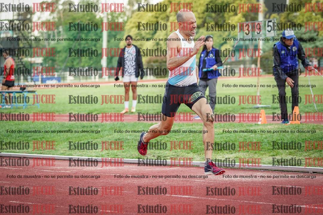 Fotos de los 400 m llanos de varones