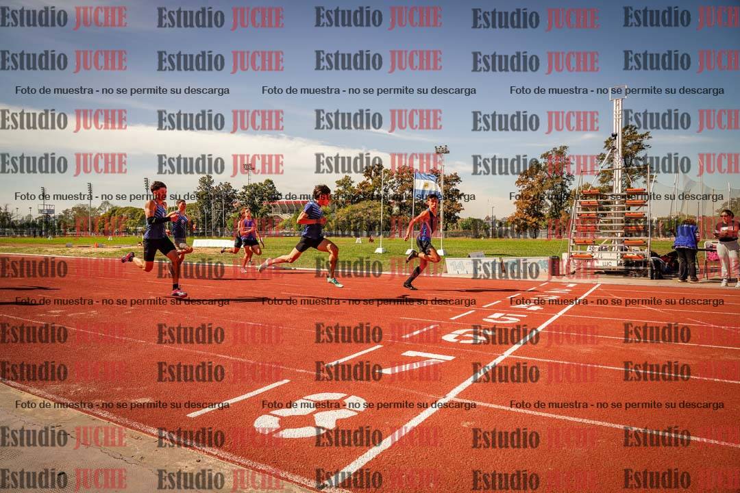 Fotos de los 100 m llanos de varones