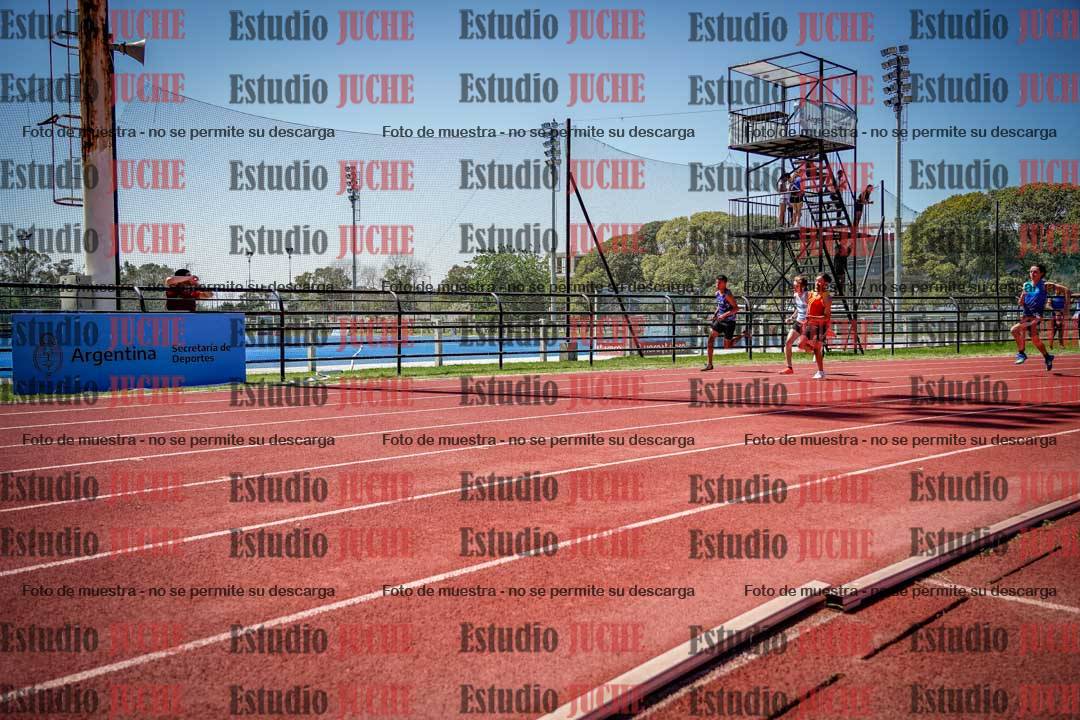 Fotos de los 200 m llanos de varones