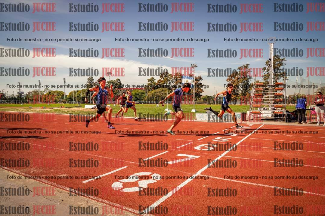 Fotos de los 100 m llanos de varones