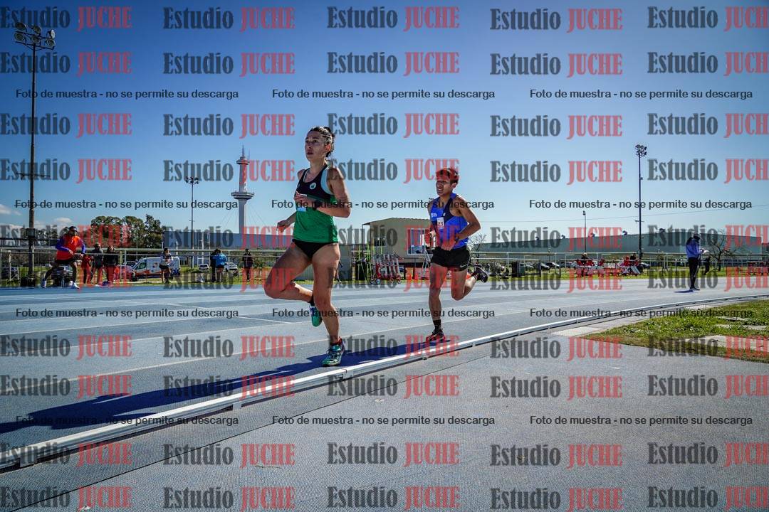 Fotos de los 5000 m llanos de mujeres y varones