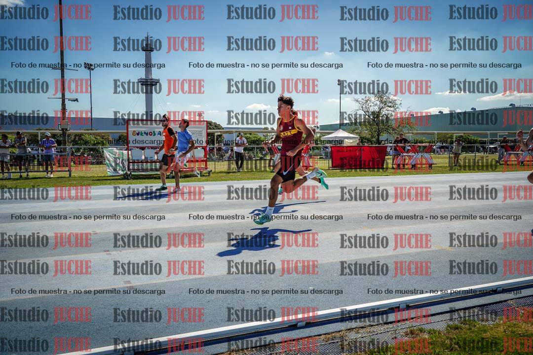 Fotos de los 100 m llanos de varones