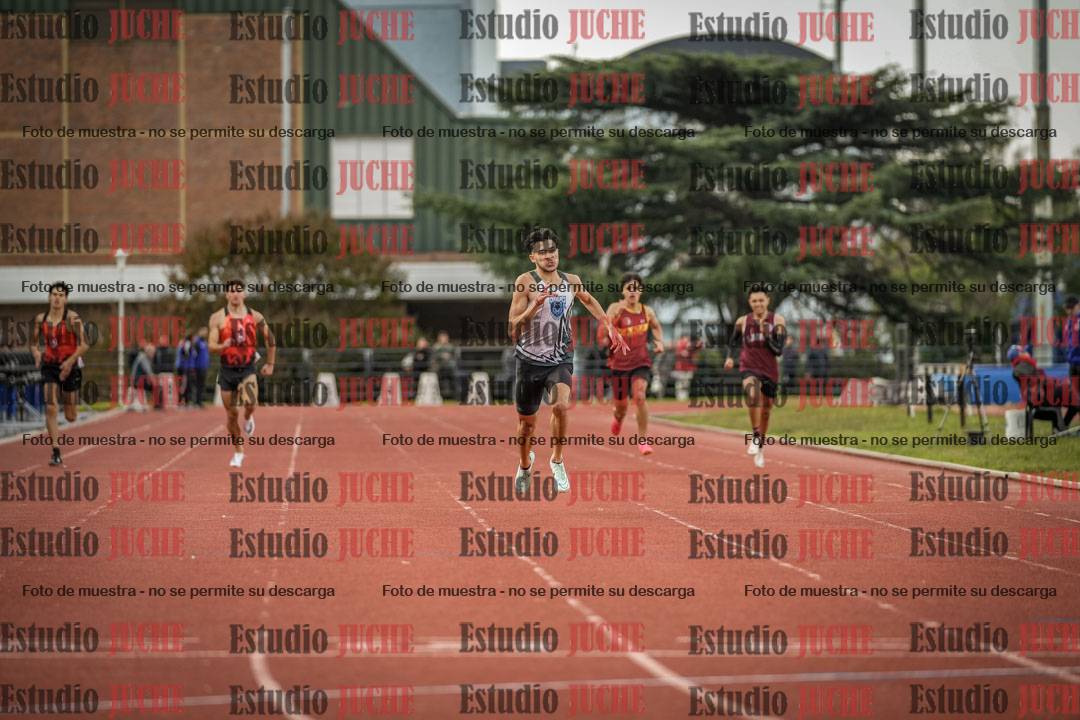 Fotos de los 400 m llanos de varones