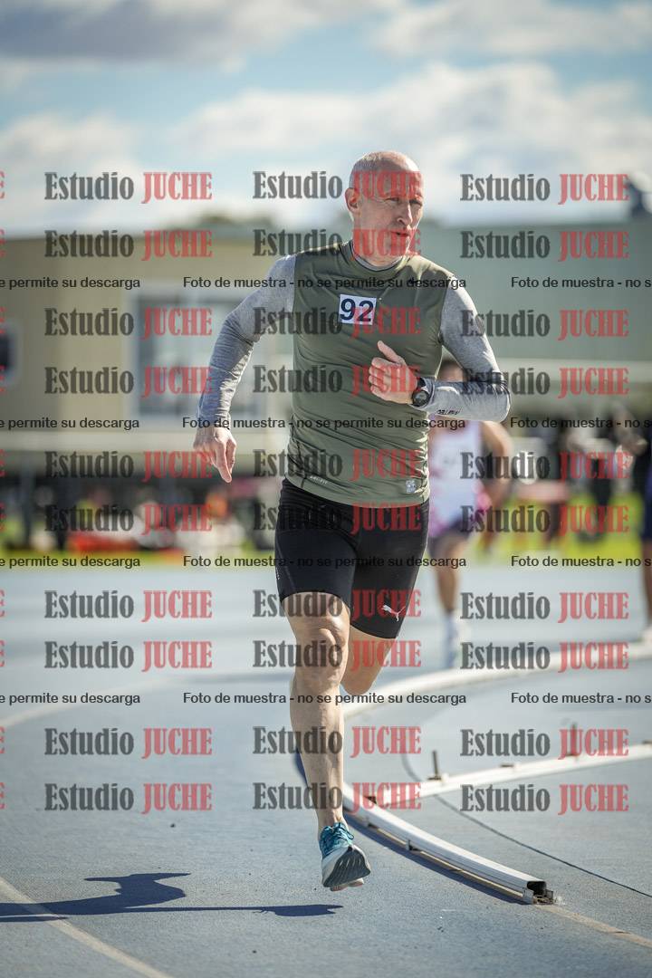 Fotos de los 800 m llanos de varones
