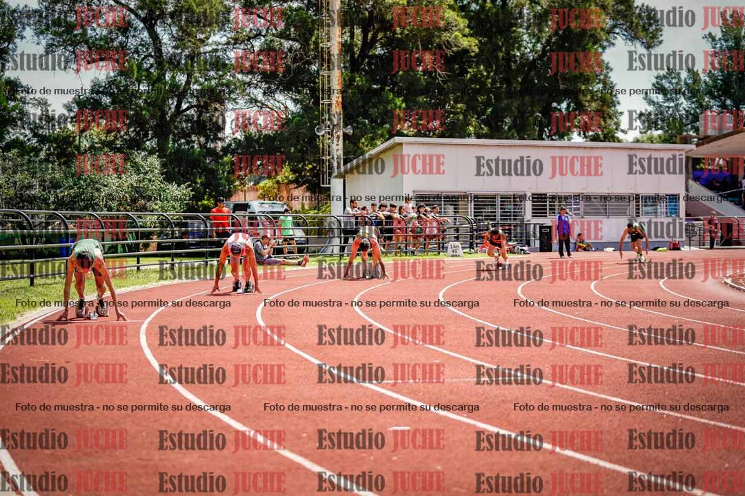 Fotos de los 400 m llanos de varones