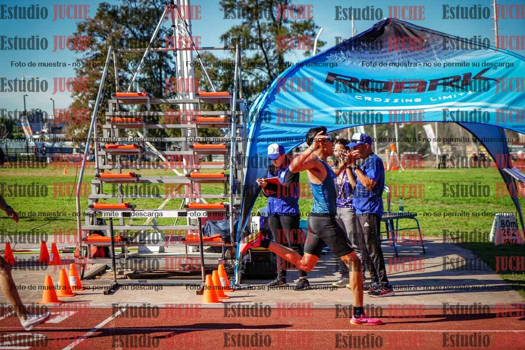 Fotos de los 800 m llanos de varones