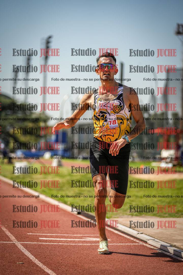Fotos de los 1500 m llanos de varones