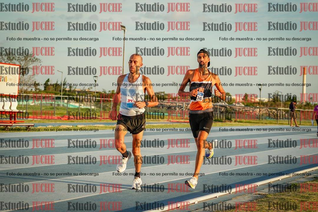 Fotos de los 3000 m llanos de varones