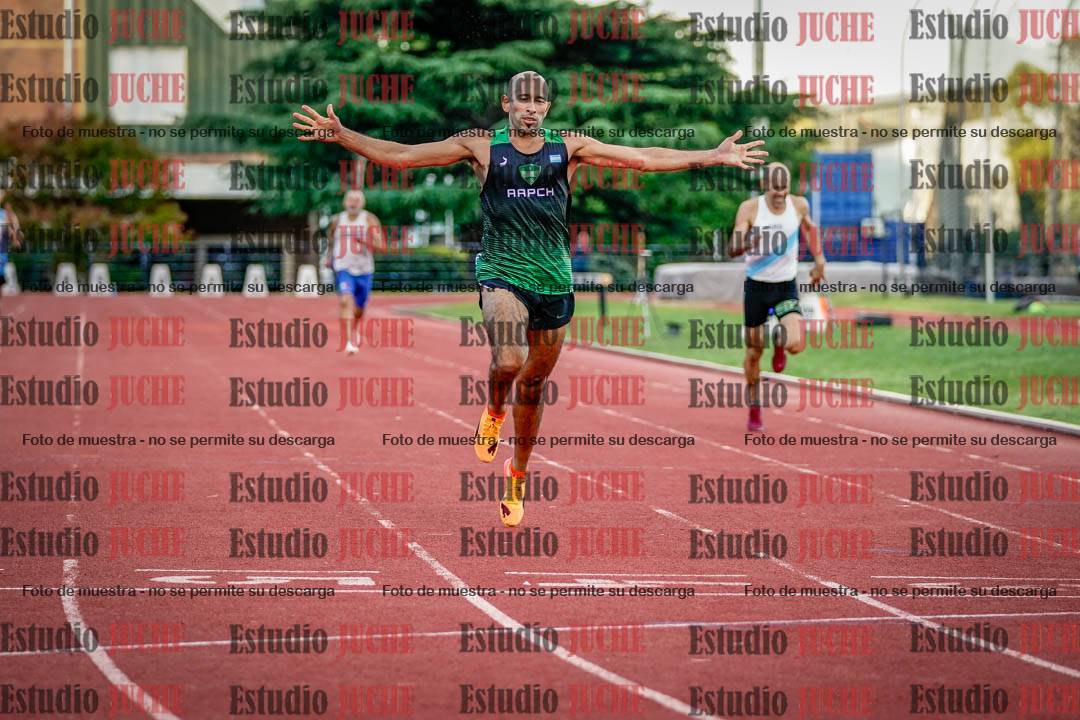 Fotos de los 400 m llanos de varones