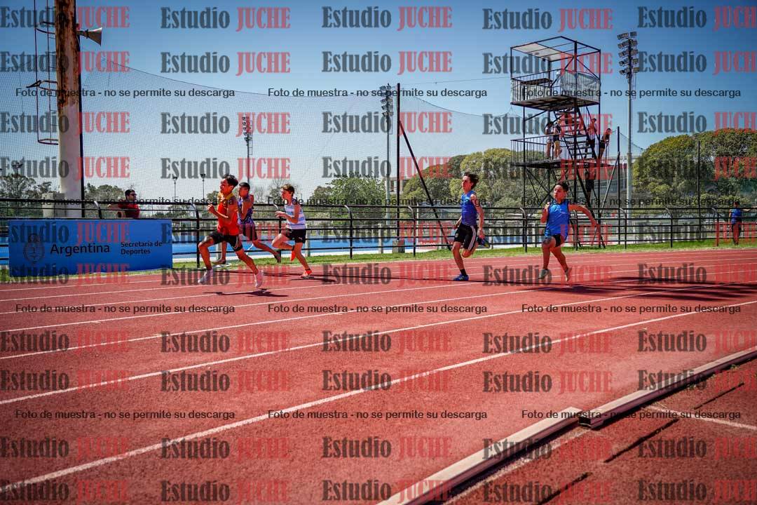 Fotos de los 200 m llanos de varones
