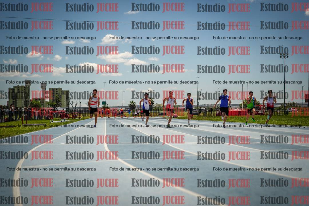 Fotos de los 100 m llanos de varones