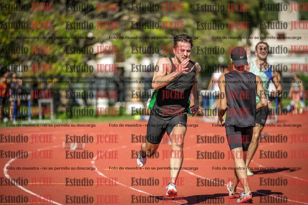 Fotos de los 200 m llanos de varones