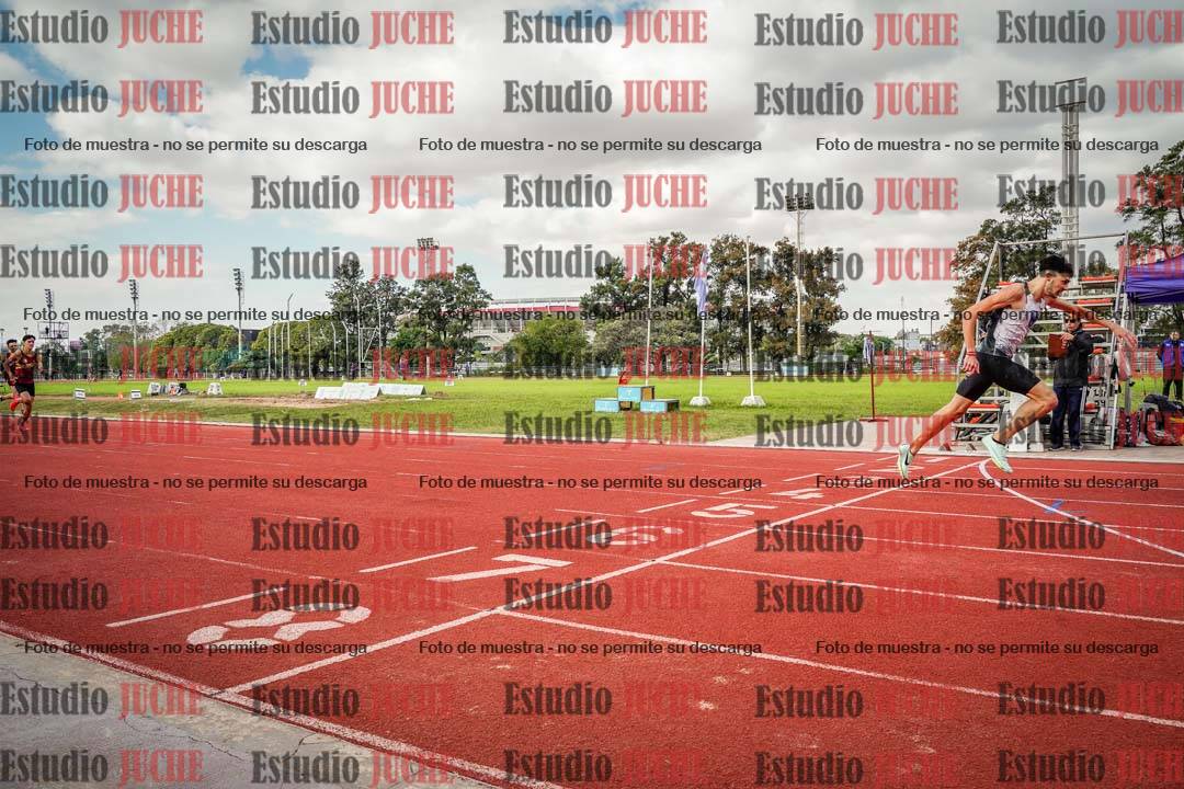 Fotos de los 400 m llanos de varones