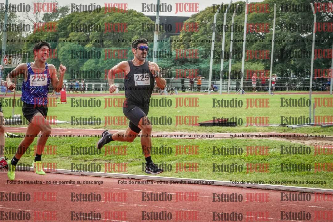 Fotos de los 3000 m llanos de varones