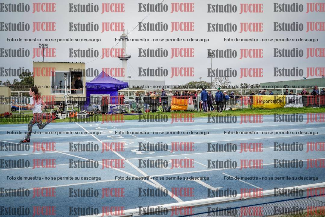 Fotos de los 50 m llanos de mujeres - U12
