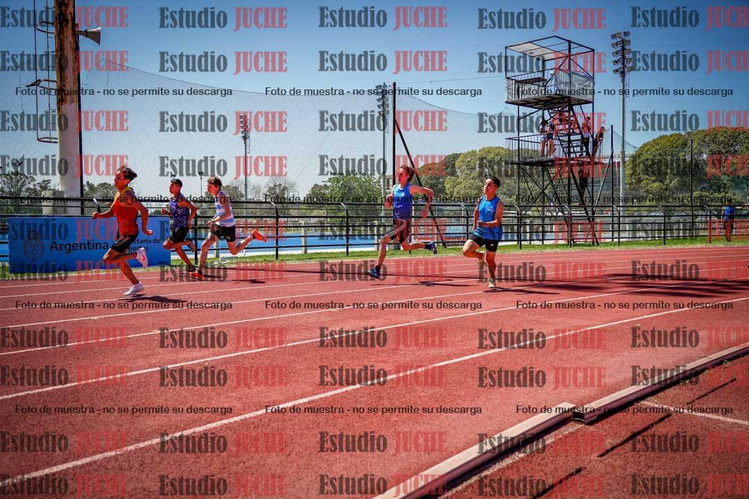 Fotos de los 200 m llanos de varones