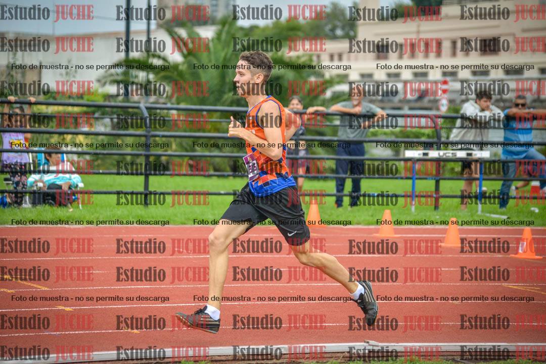 Fotos de los 800 m llanos de varones