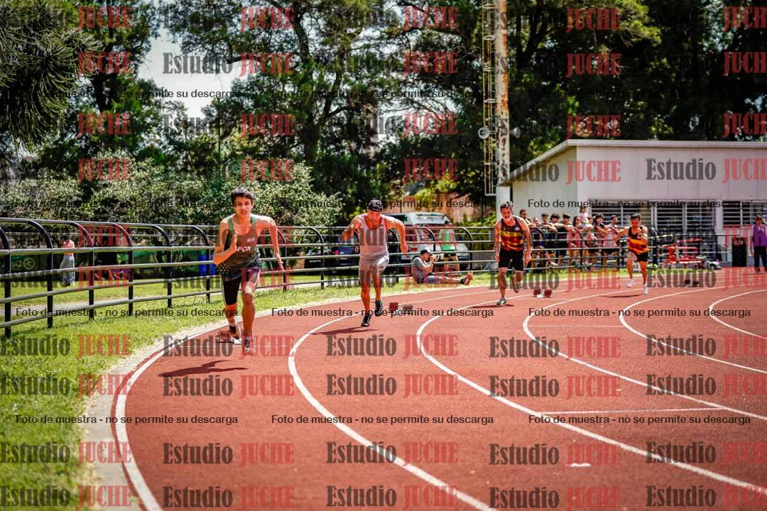 Fotos de los 400 m llanos de varones
