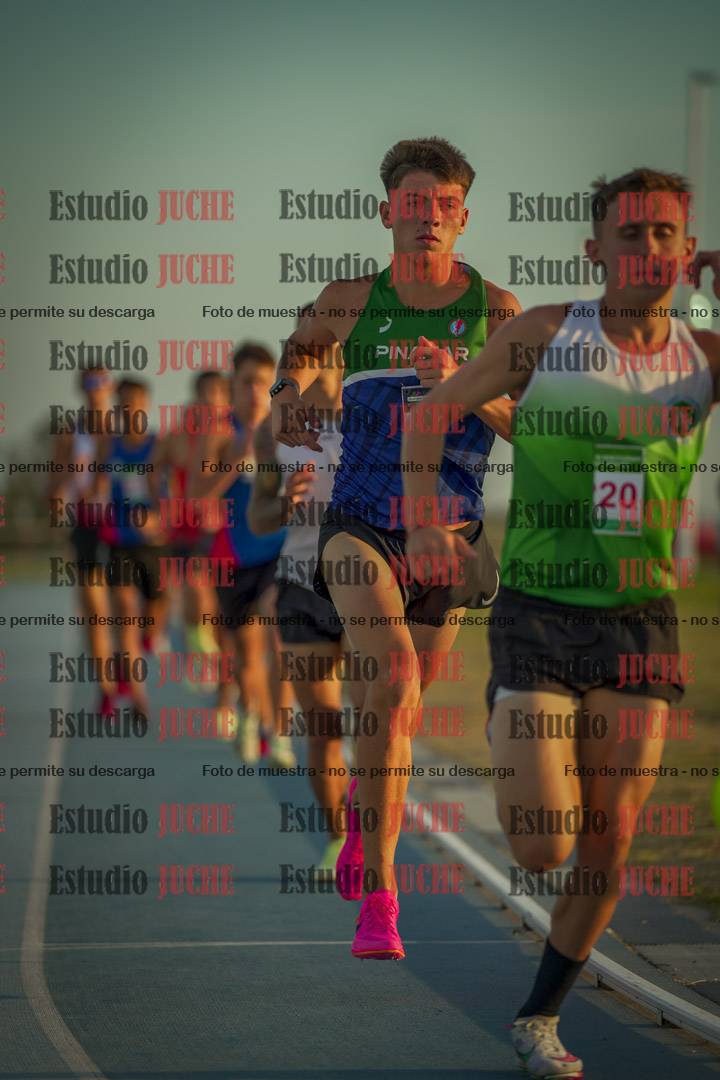 Fotos de los 3000 m llanos de varones