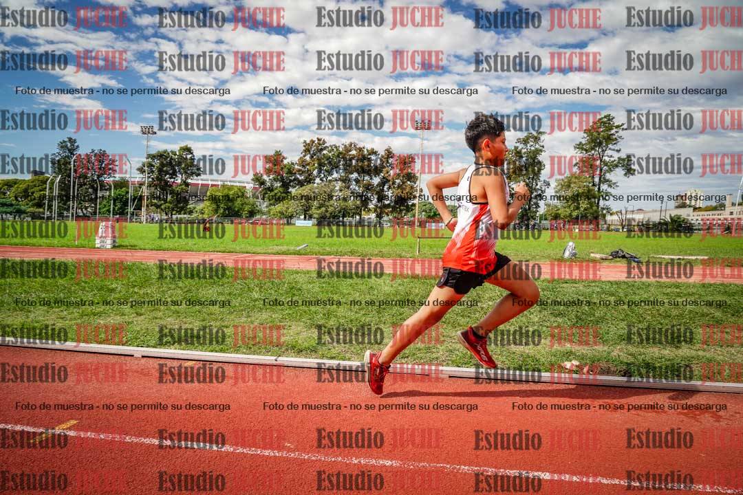 Fotos de los 600 m llanos de varones