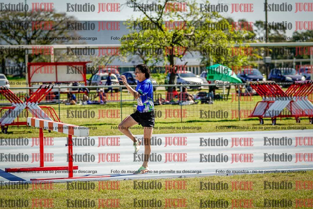 Fotos de los 2000 m con obstáculos de varones