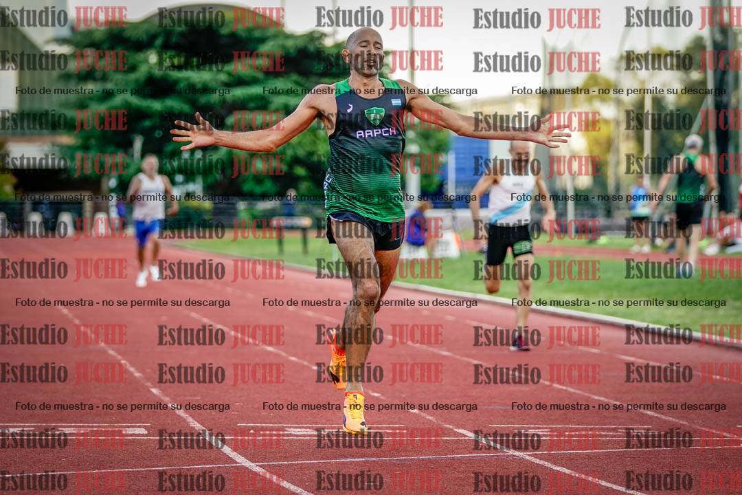 Fotos de los 400 m llanos de varones