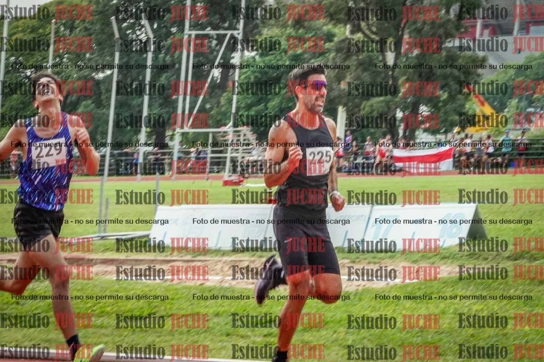 Fotos de los 3000 m llanos de varones