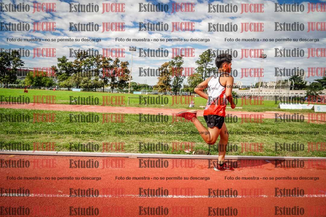 Fotos de los 600 m llanos de varones