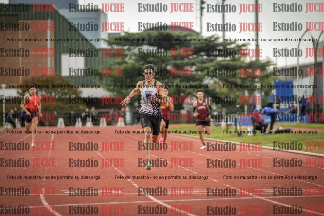 Fotos de los 400 m llanos de varones