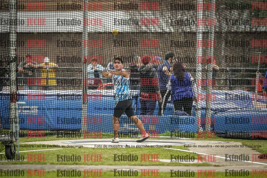 Fotos del lanzamiento de martillo de varones