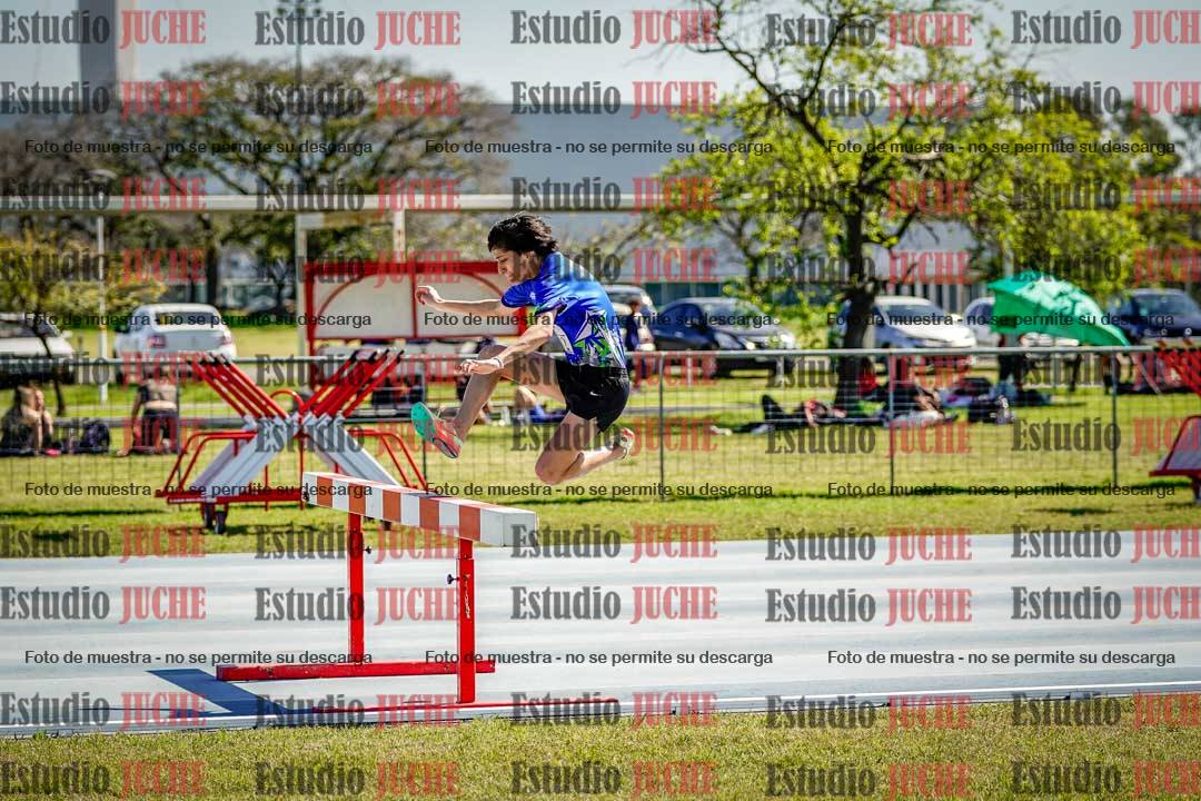 Fotos de los 2000 m con obstáculos de varones