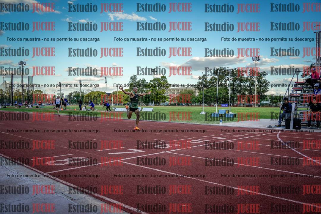 Fotos de los 400 m llanos de varones