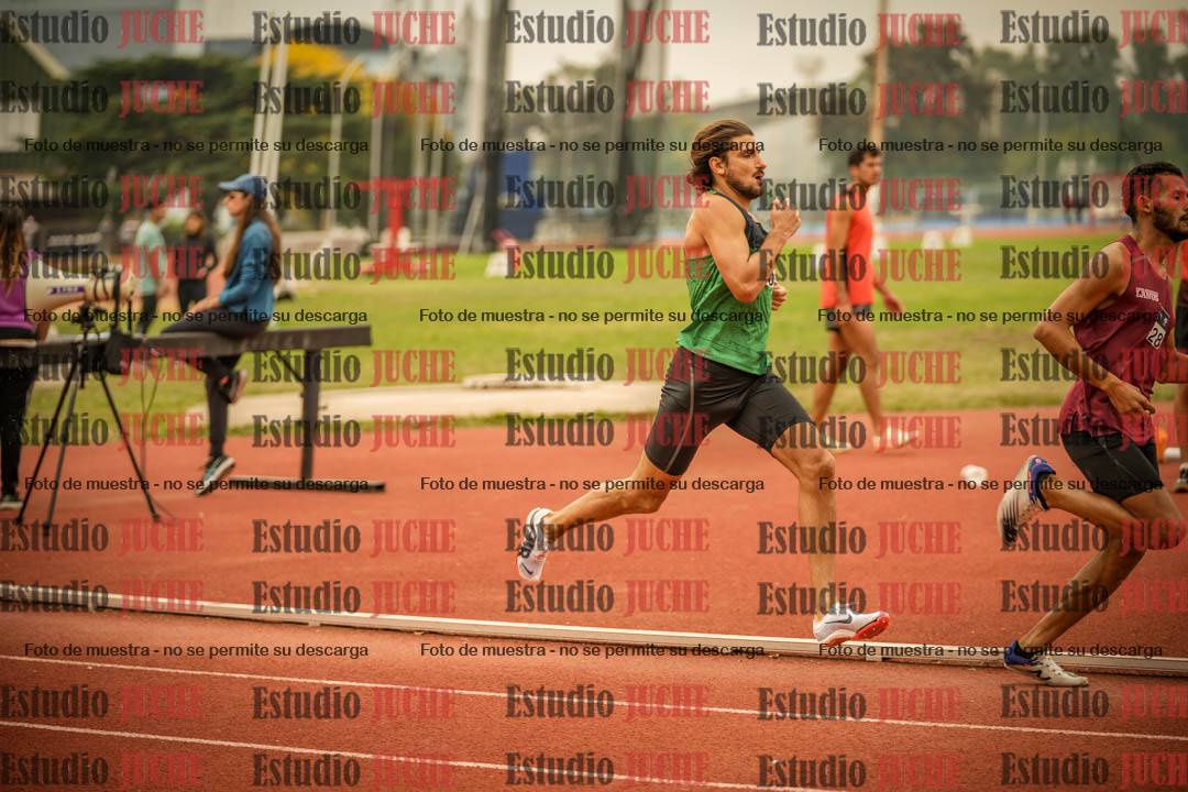 Fotos de los 800 m llanos de varones