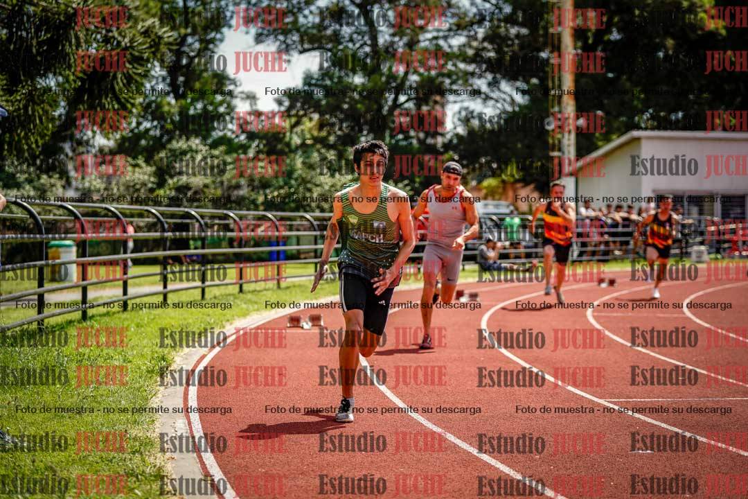 Fotos de los 400 m llanos de varones