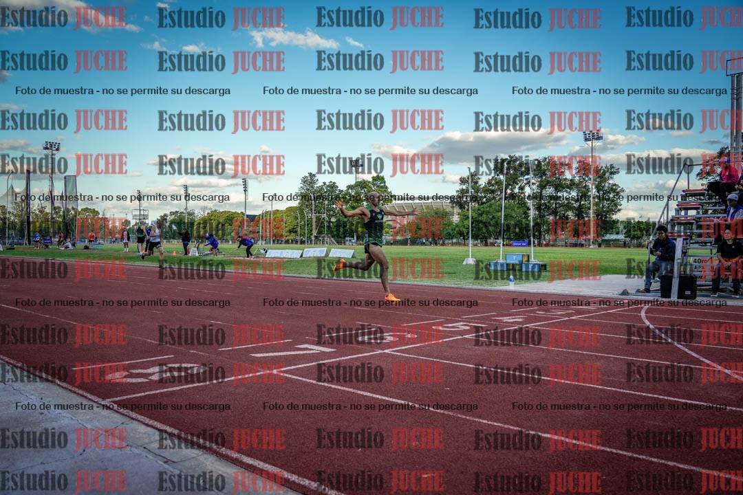Fotos de los 400 m llanos de varones