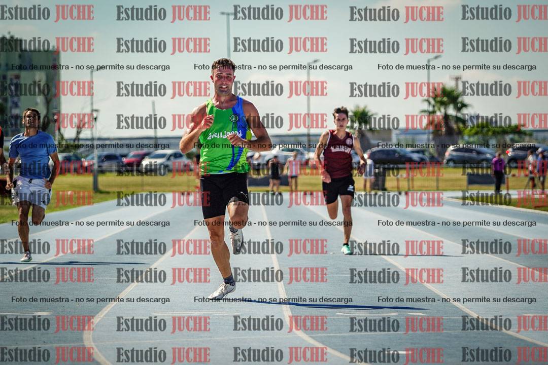 Fotos de los 100 m llanos de varones