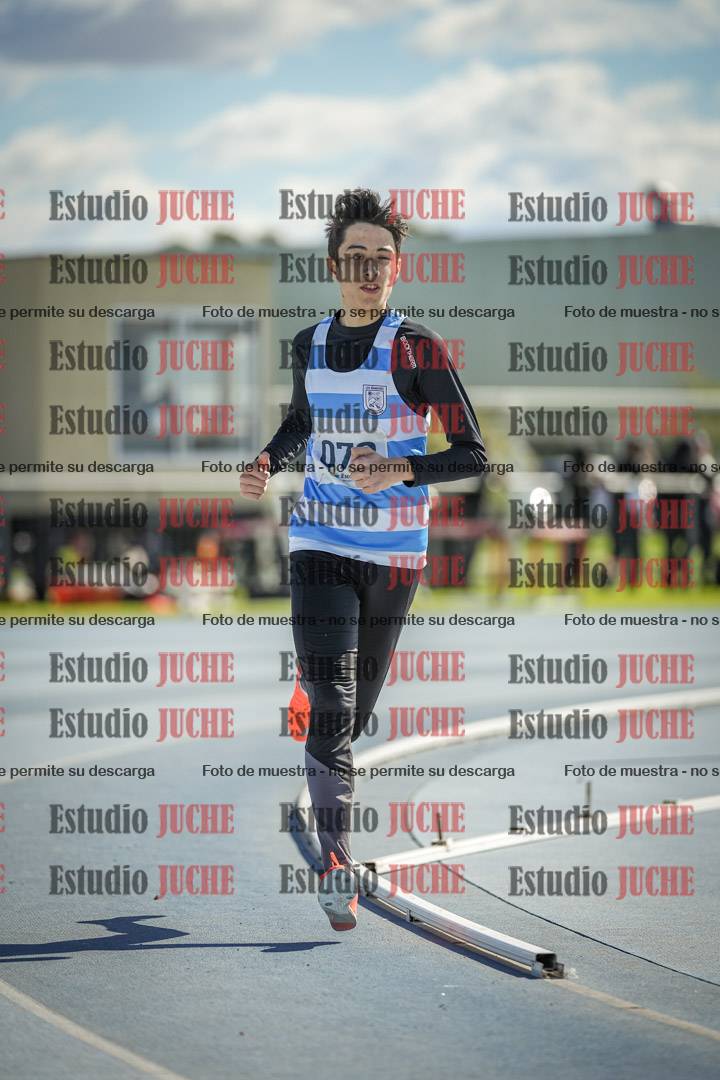 Fotos de los 800 m llanos de varones
