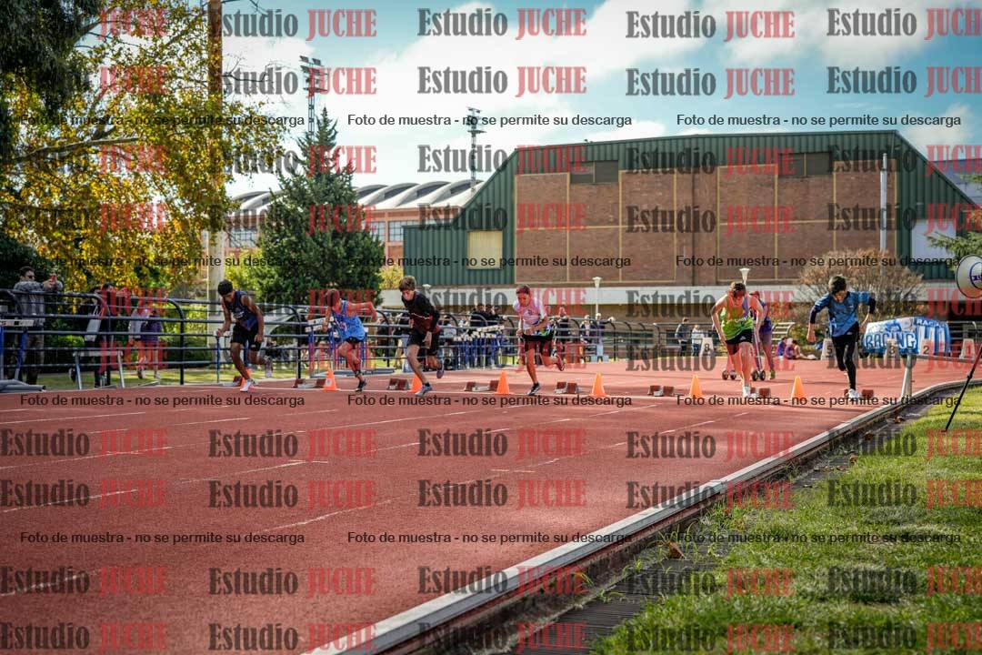 Fotos de los 80 m llanos de varones