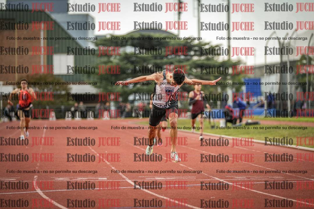 Fotos de los 400 m llanos de varones