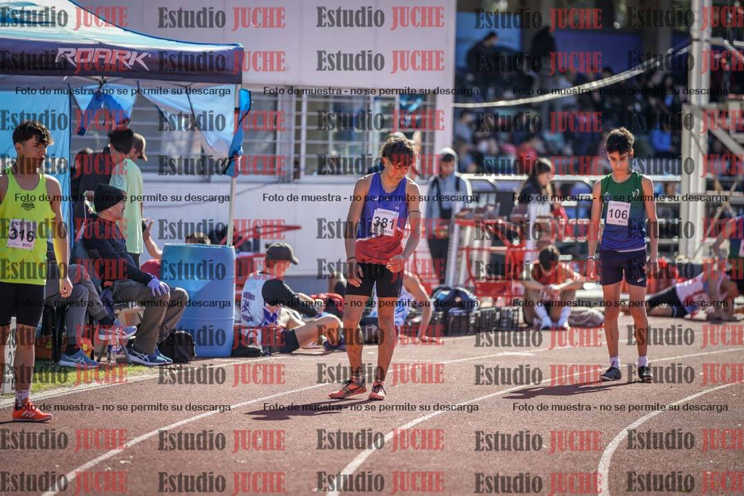 Fotos de los 800 m llanos de varones