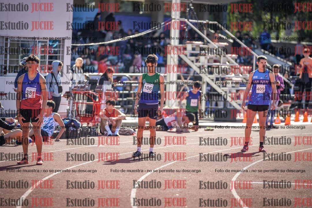 Fotos de los 800 m llanos de varones