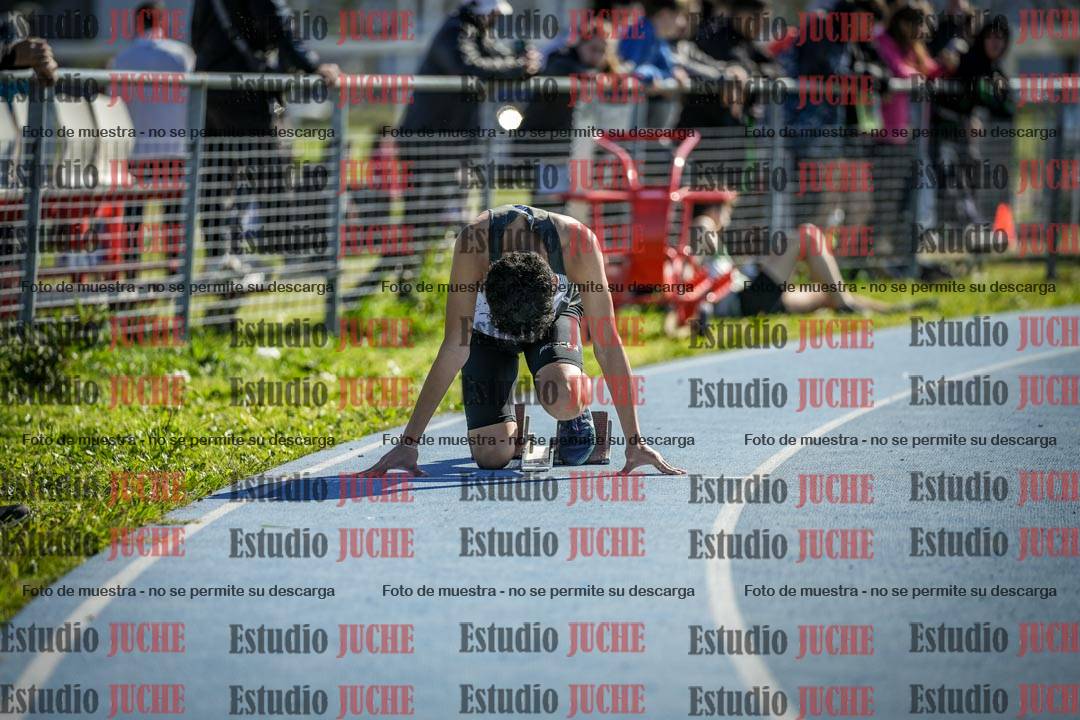 Fotos de los 400 m llanos de varones