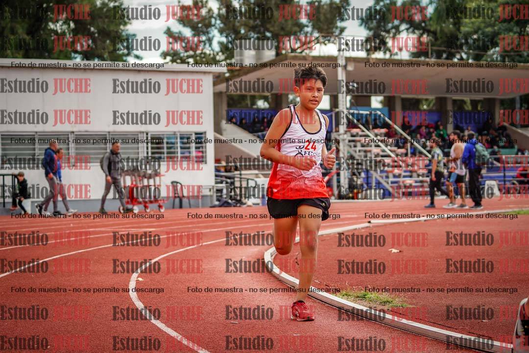 Fotos de los 600 m llanos de varones