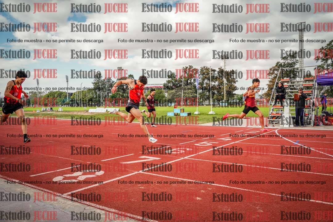 Fotos de los 400 m llanos de varones
