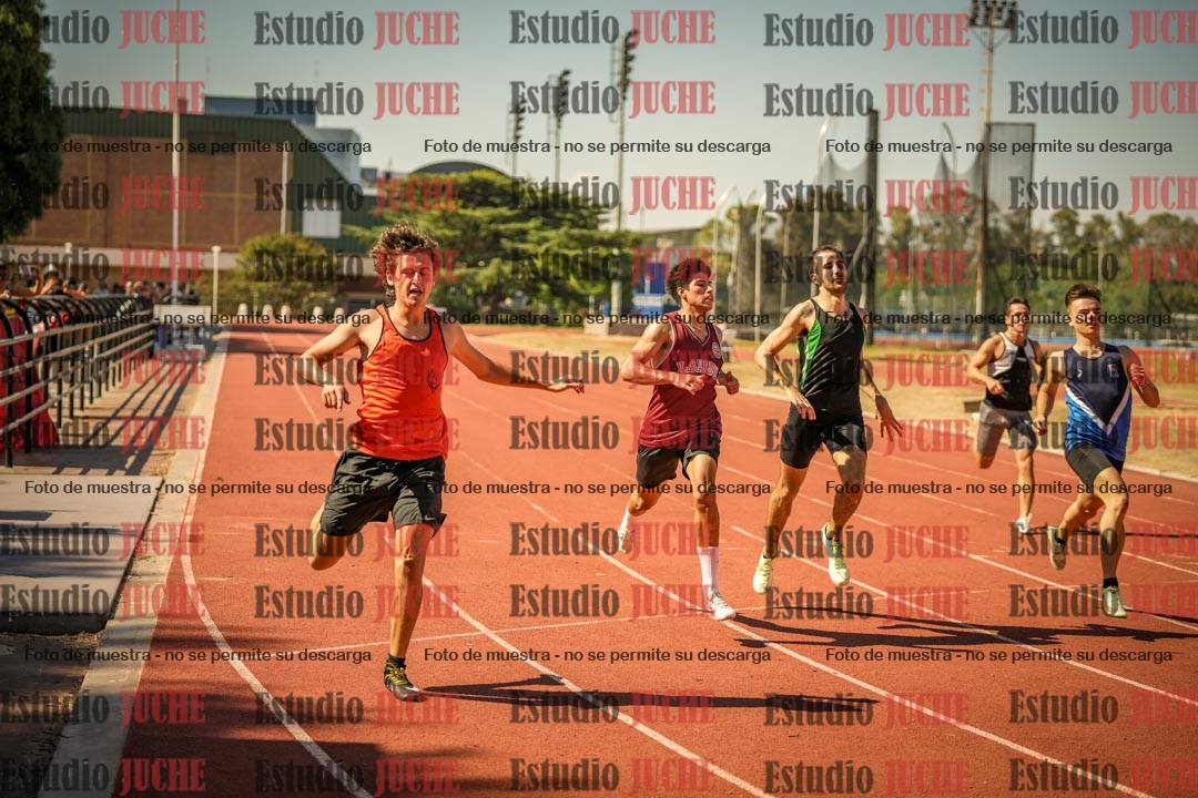 Fotos de los 200 m llanos de varones
