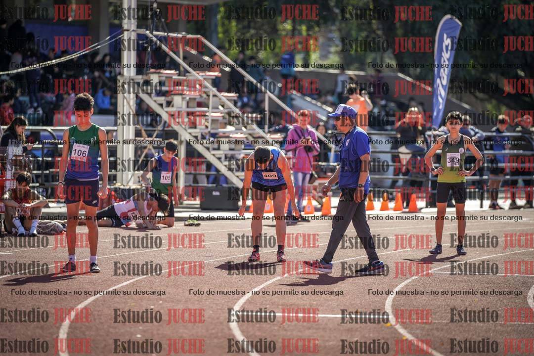 Fotos de los 800 m llanos de varones