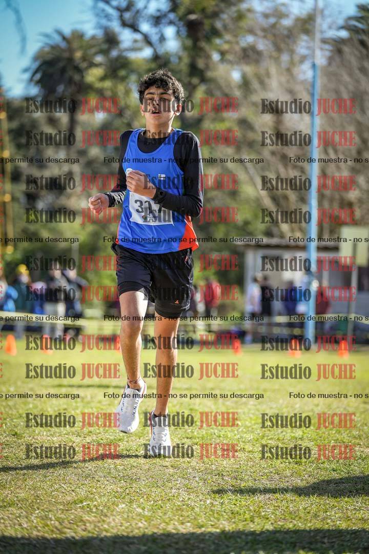 Fotos de la llegada del cross de 2000 m