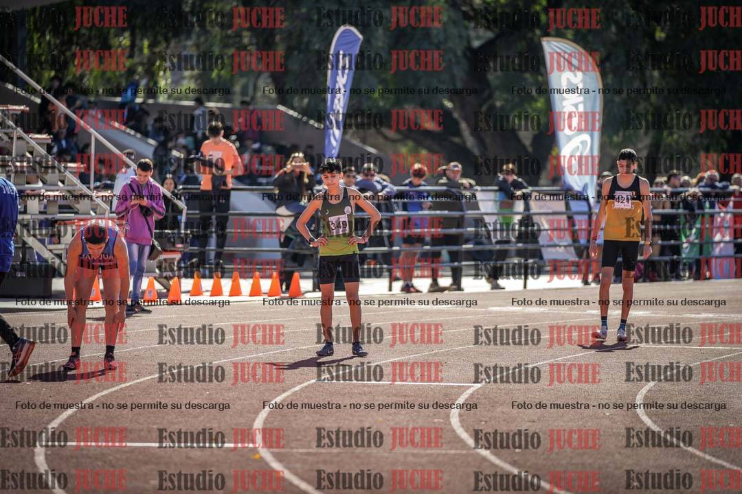 Fotos de los 800 m llanos de varones