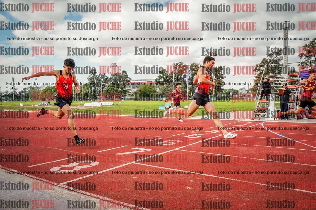 Fotos de los 400 m llanos de varones