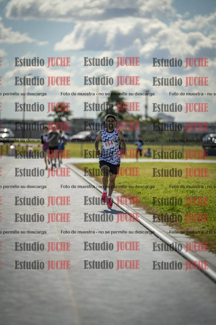 Fotos de los 800 m llanos de varones